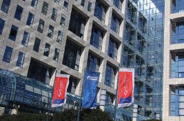 Rusi jesu voljni da prodaju svoj deo NIS-a, ali će teško do novca zbog sankcija: Imaju više opcija