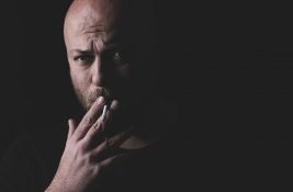 Loša navika koja dovodi do opadanja kose