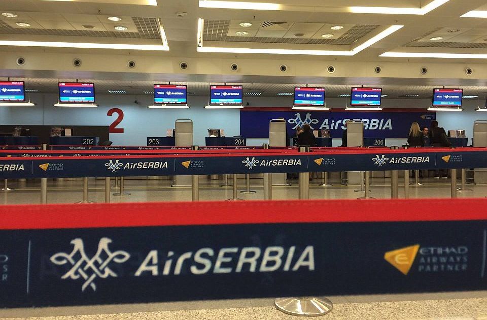 Er Srbija: Situacija na beogradskom aerodromu sve više počinje da izmiče kontroli