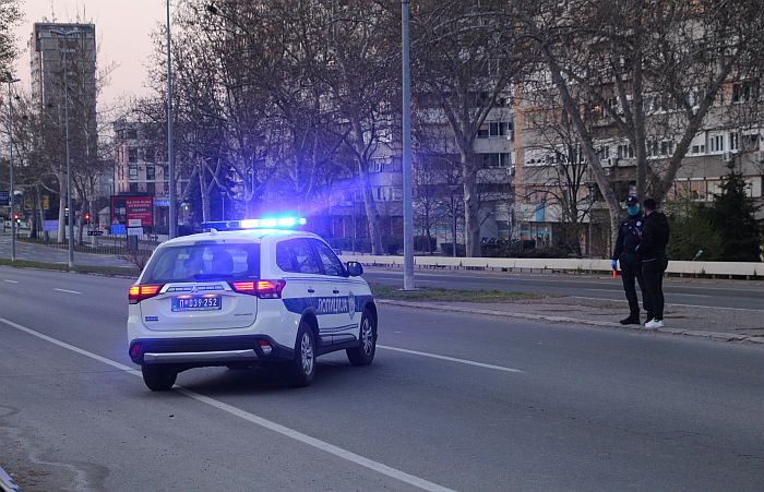 Uvodi se policijski čas od petka do ponedeljka, penzioneri u kupovinu mogu petkom