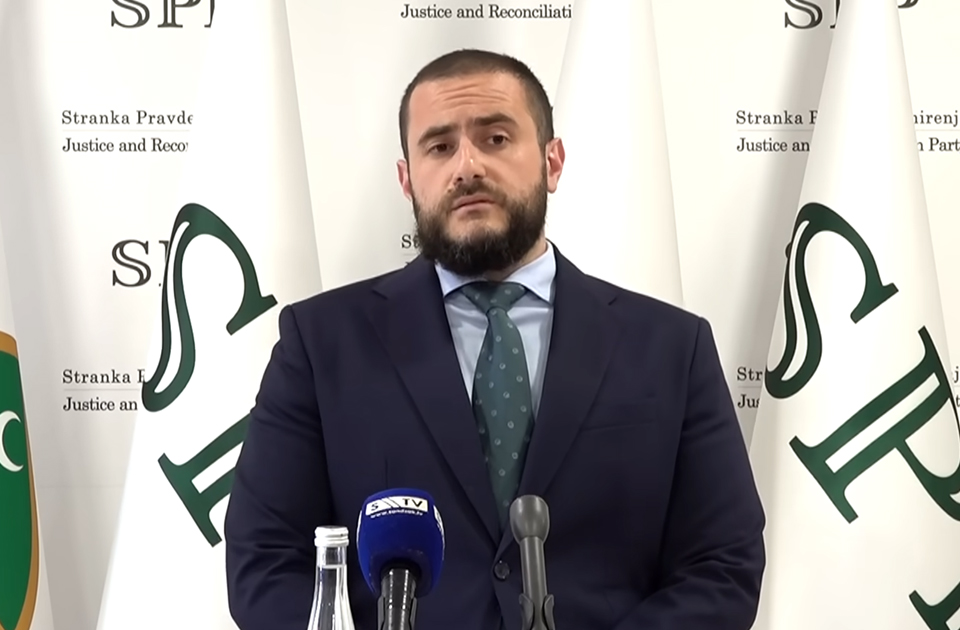 Zukorlić formirao Pokret za ujedinjenje Bošnjaka