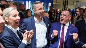 Težak udarac za Merca i vladu: Velika pobeda desničarske Alternative za Nemačku na istoku zemlje