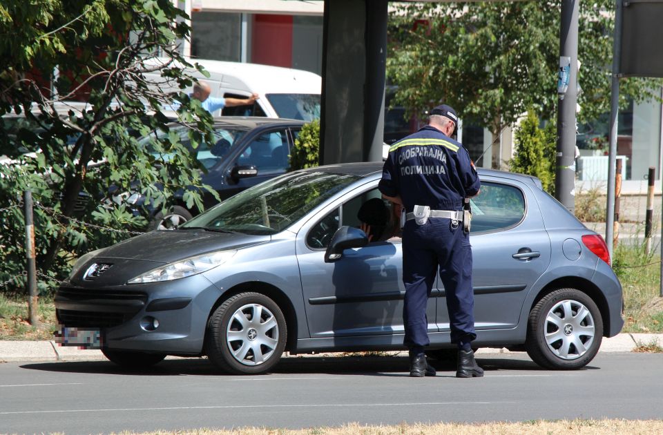Vozio sa preko dva promila u Gajdobri: 12 saobraćajnih nezgoda u 24 sata