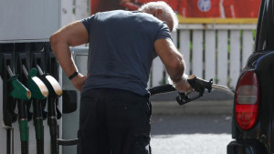 G7 oslobađa milione barela nafte i dizela posle Trampove pretnje