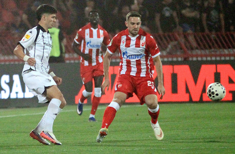 Fudbaleri Crvene zvezde posle preokreta pobedili Partizan u 180. večitom derbiju