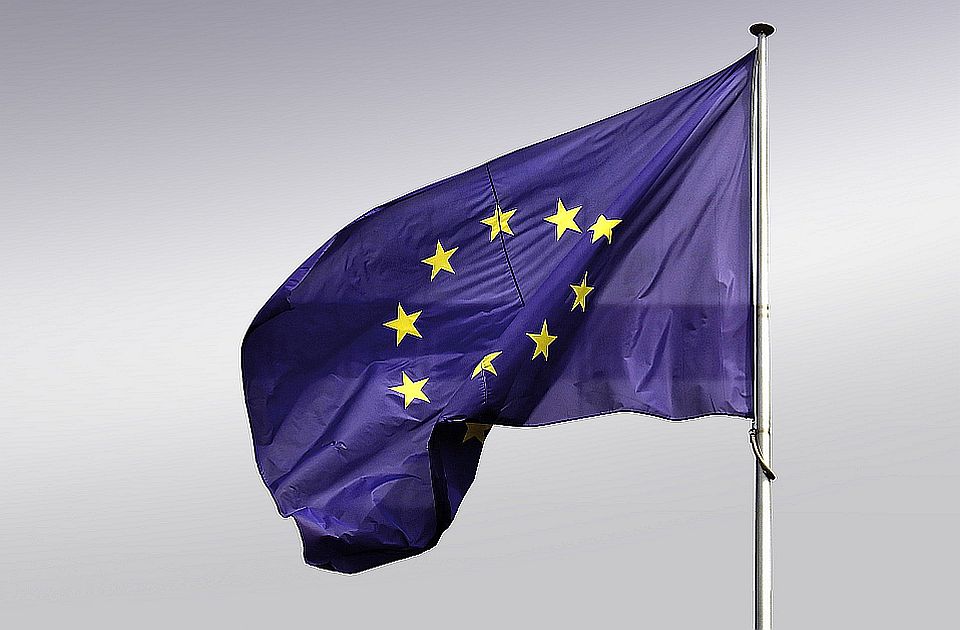 EU podržava otvaranje mosta na Ibru i na tome radi 