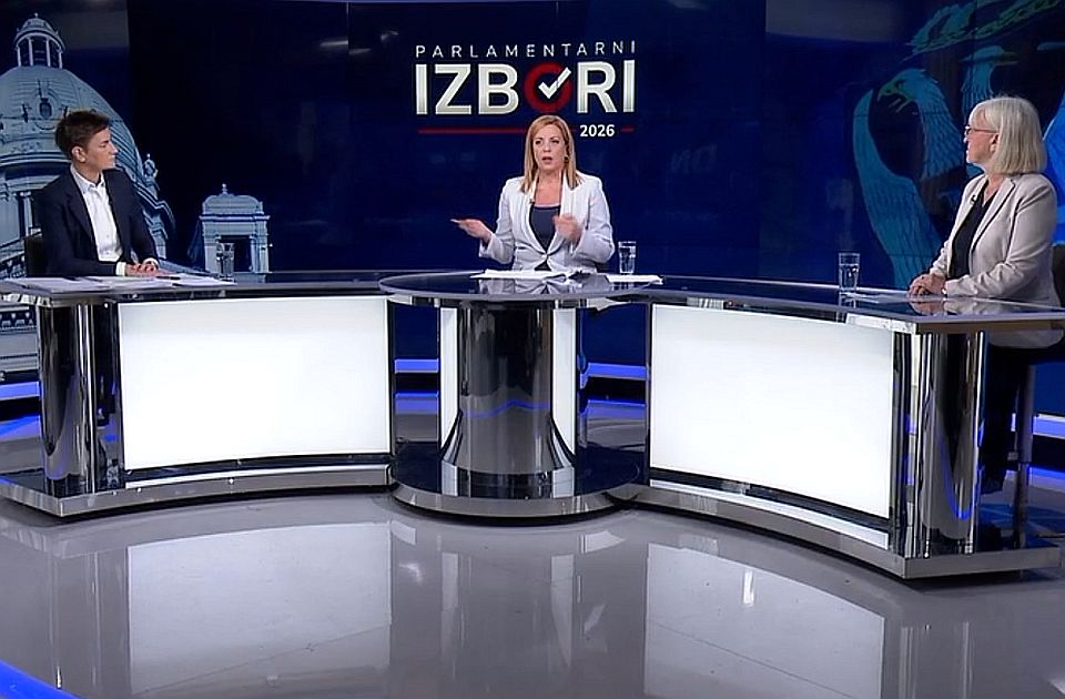 Brnabić u debati: Došla sam jer je insistirao Vučić, Nikolić poručila da "kulturna Srbija tek dolazi"