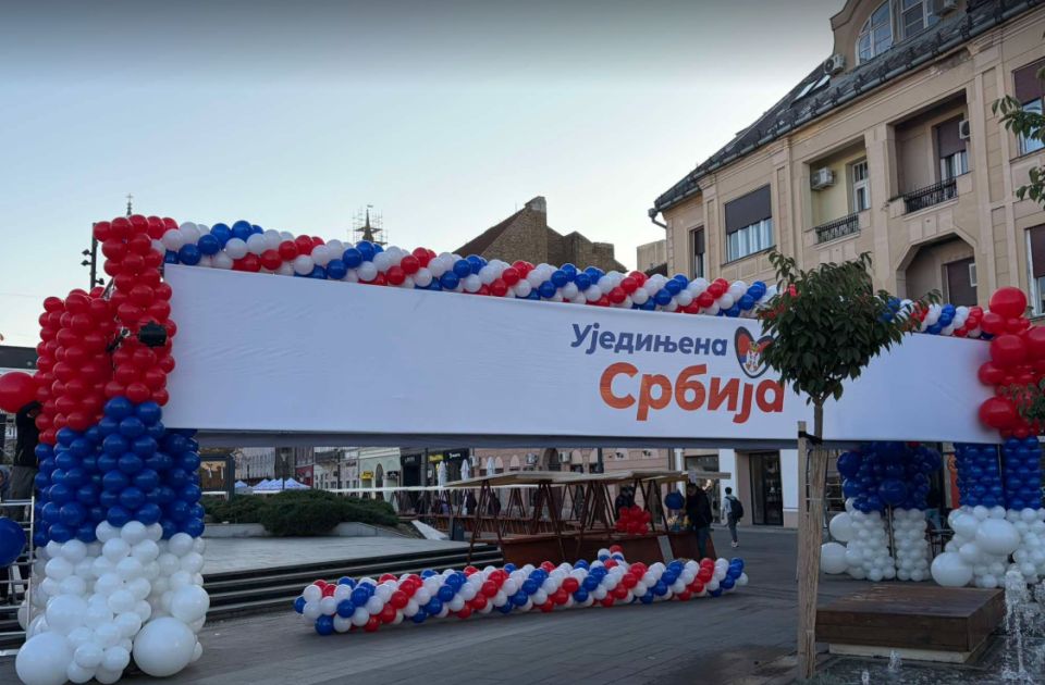 VIDEO: Kolona taksi vozila na izlazu iz Beograda ka Novom Sadu