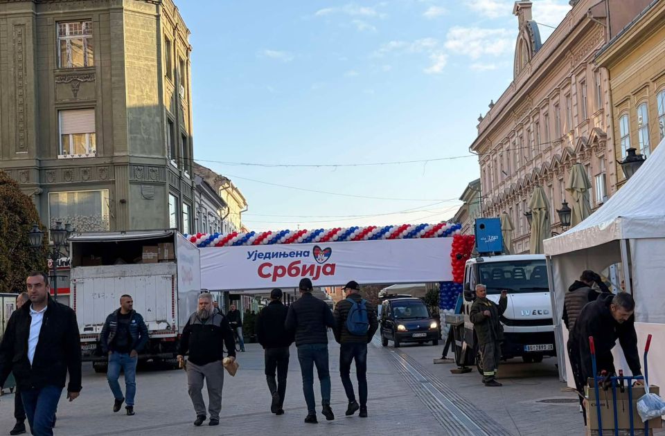 Zbog mitinga SNS u Novom Sadu u pojedinim školama skraćeni časovi ili nema nastave