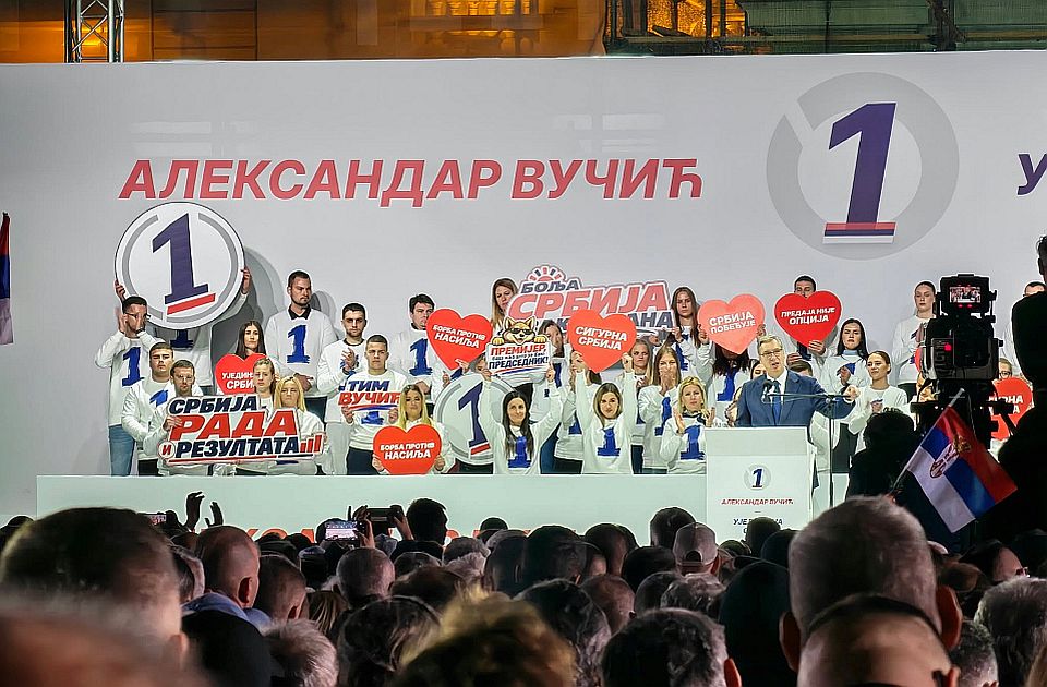 VIDEO Završen miting SNS-a u Novom Sadu: Fico govorio na srpskom, Vučić o padu nadstrešnice i Vojvodini