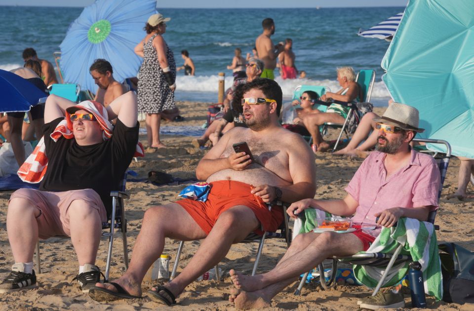 Više od 530 ljudi u Španiji tražilo pomoć lekara nakon pomračenja Sunca