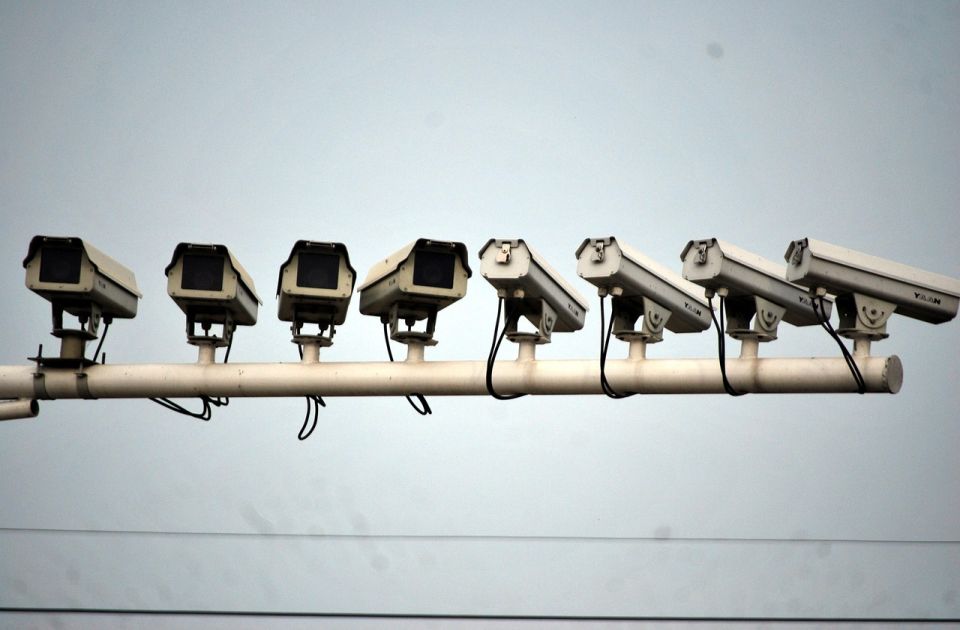 Kompanija koja snima registarske tablice vozila u SAD menja program zbog kritika