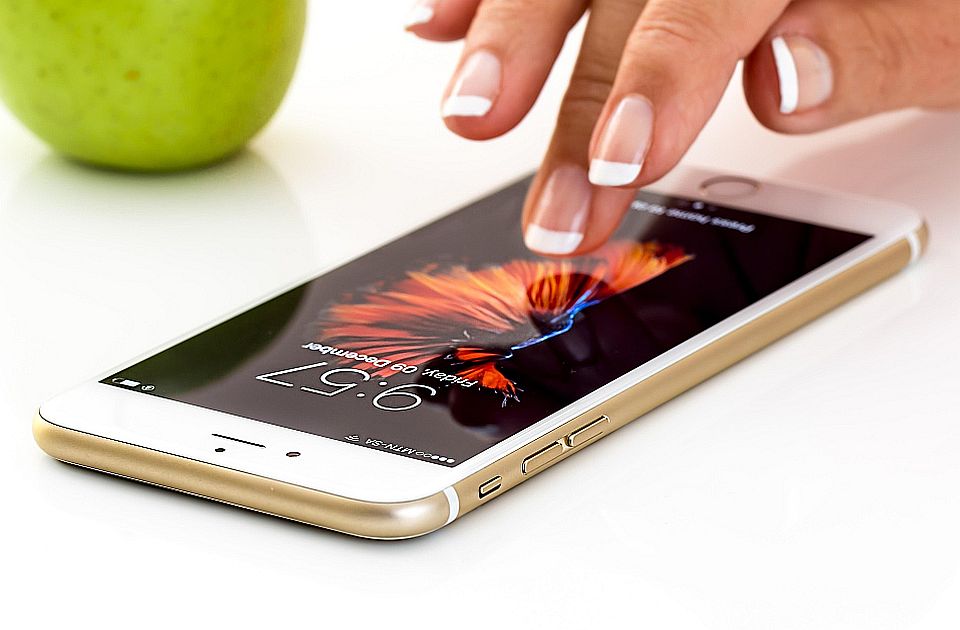 MUP upozorava na internet prevare: Žrtva može postati svako ko koristi telefon, računar, društvene mreže...