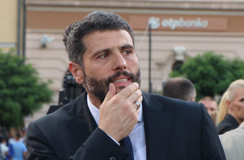 Tužilaštvo: Šapić nije imao kod sebe pištolje tokom incidenta sa Mićić, sam ih predao 