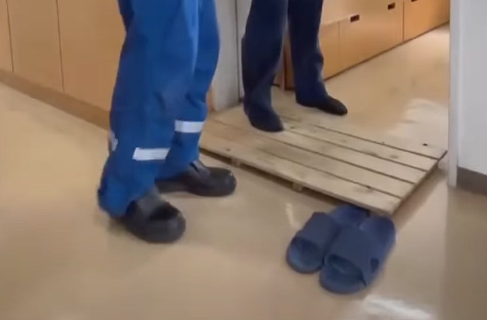 VIDEO Hitne službe u Japanu apelovale na građane: Ne slažite nam obuću tokom intervencija