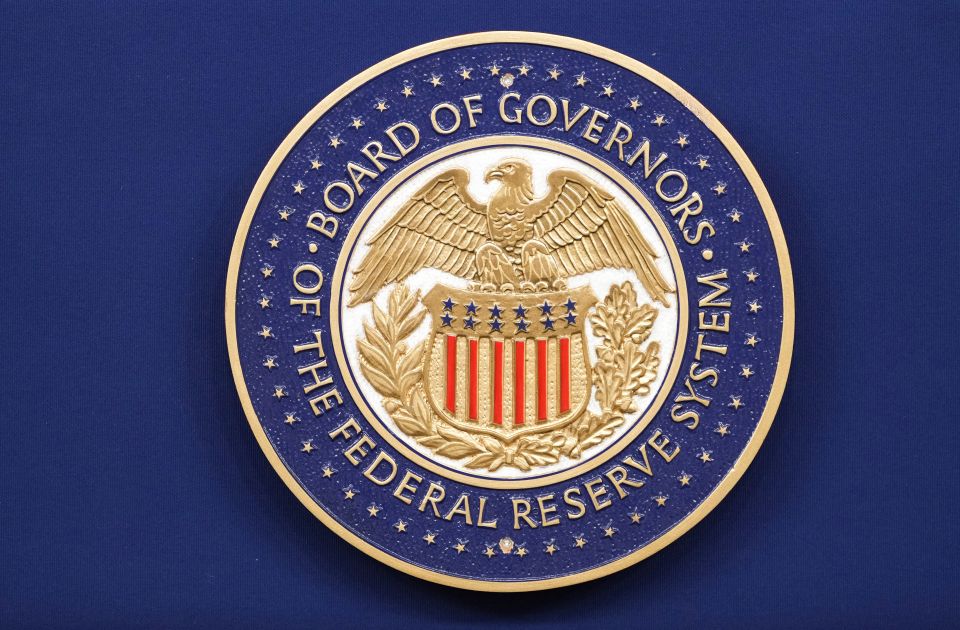 Iako je Tramp tražio da se kamate smanje: Američka centralna banka podigla kamatnu stopu prvi put od 2023. 