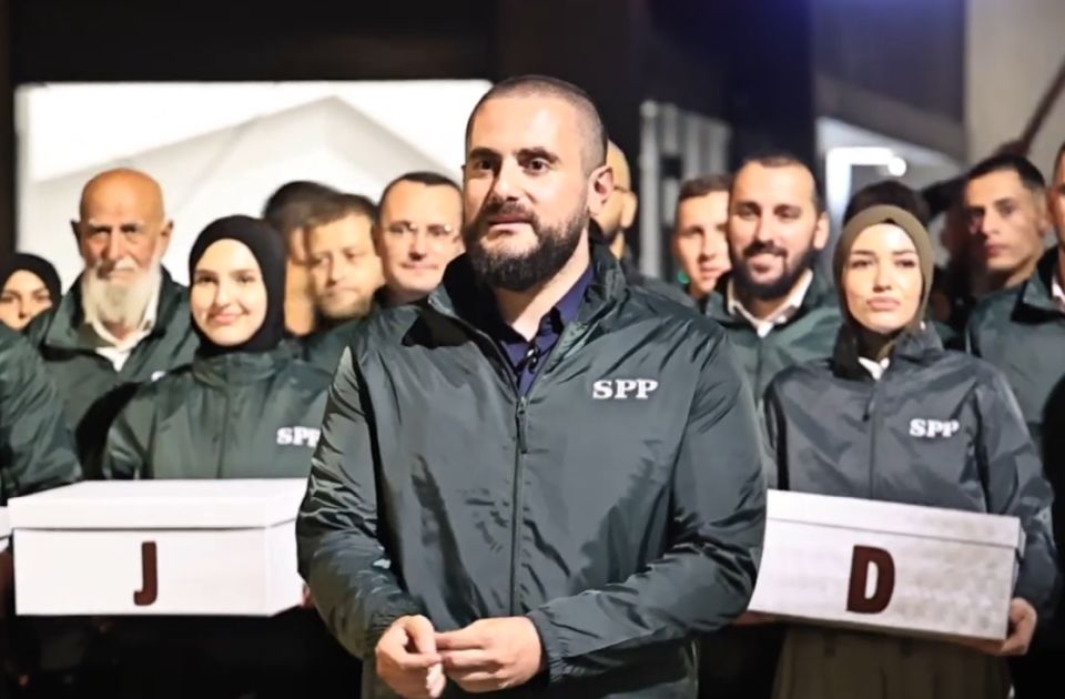 Usame Zukorlić predao RIK-u izbornu listu "Pokret za ujedinjenje"