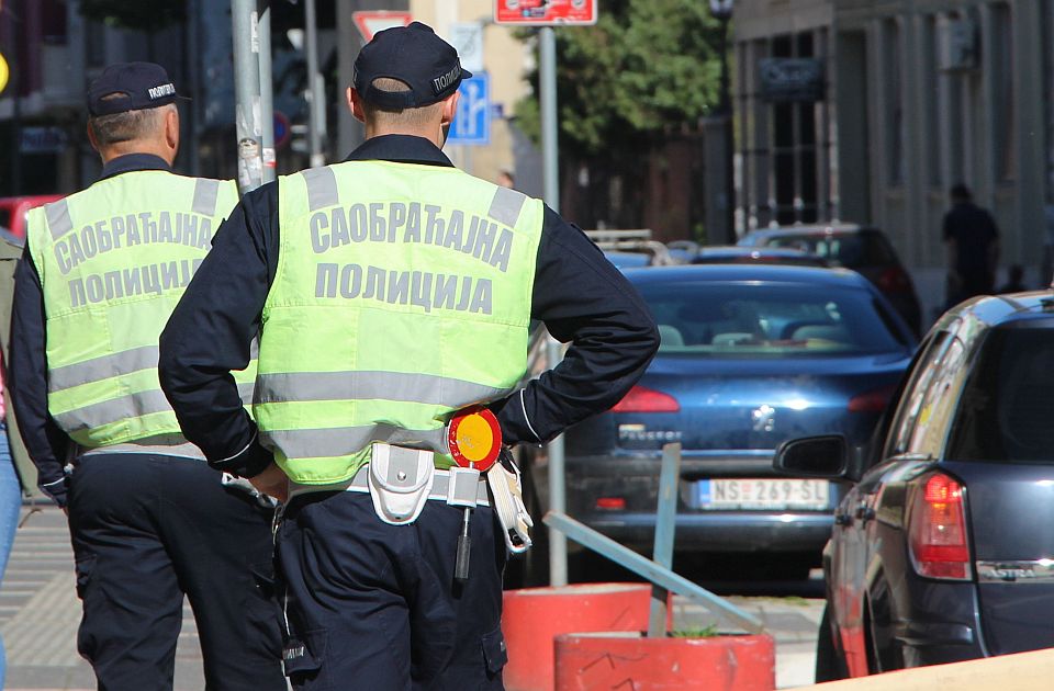 Pet saobraćajnih nezgoda u toku jednog dana