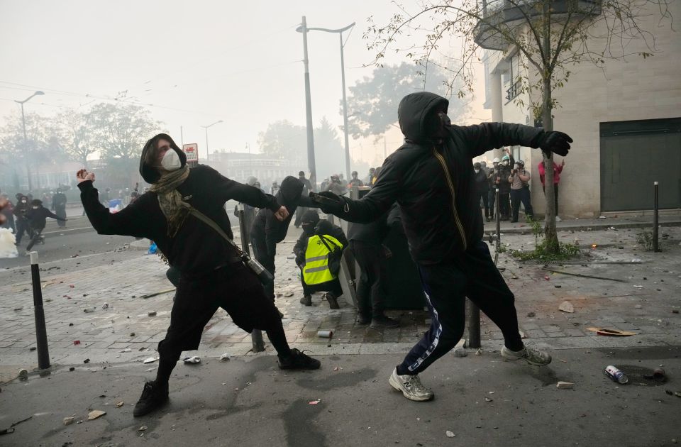 U Francuskoj privedeno 511 osoba na protestima 