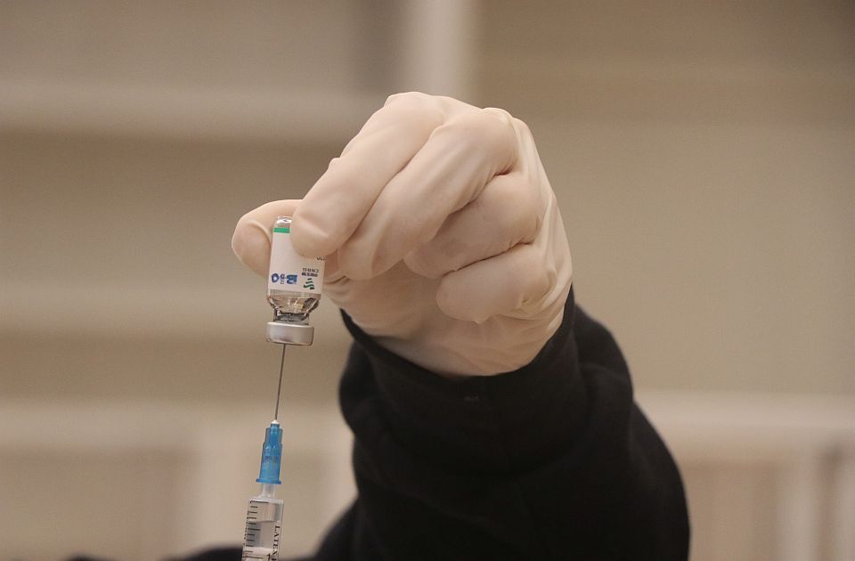 Počela vakcinacija protiv sezonskog gripa, "Torlak" obezbedio 300.000 doza
