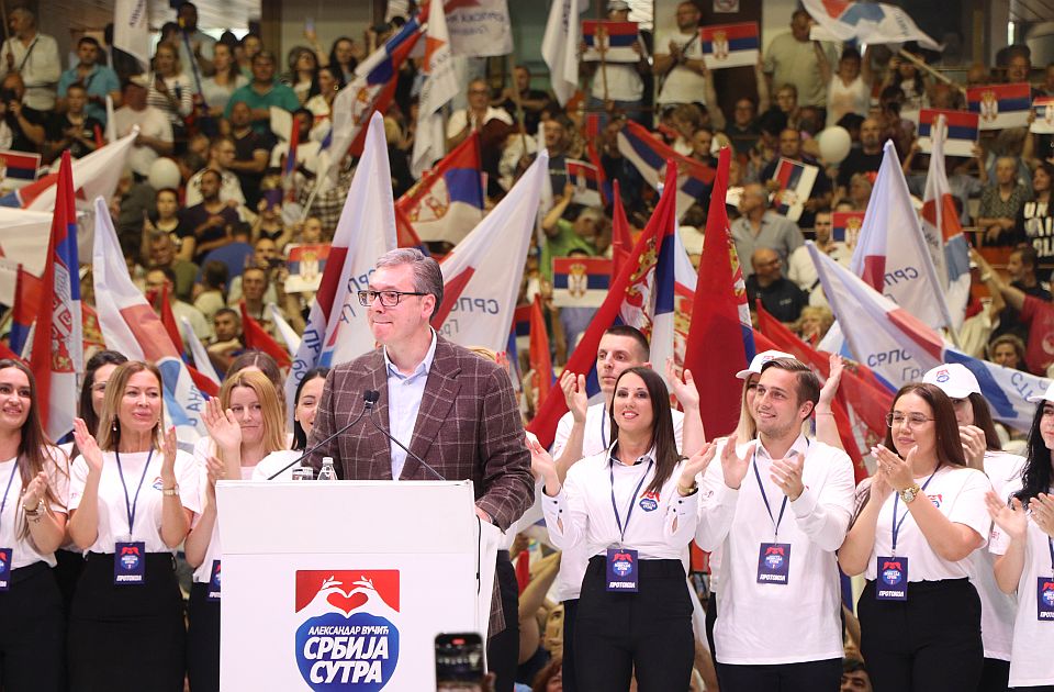 Novosadski kandidati koji idu u opoziciju: Evo ko ulazi u Skupštinu sa liste "Ujedinjena Srbija"