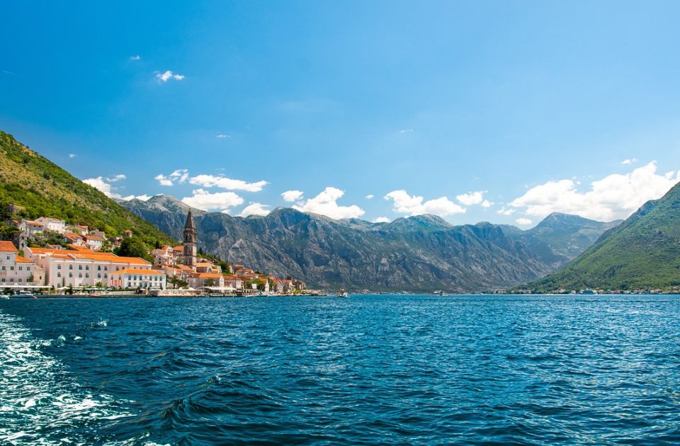 Državljanin Srbije uhapšen u Kotoru, sumnja se da je pijan izazvao sudar dva čamca