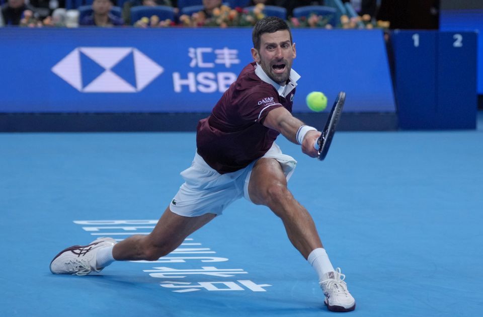 Đoković u finalu Pekinga: Servirao za pobedu, Medvedev diskvalifikovan