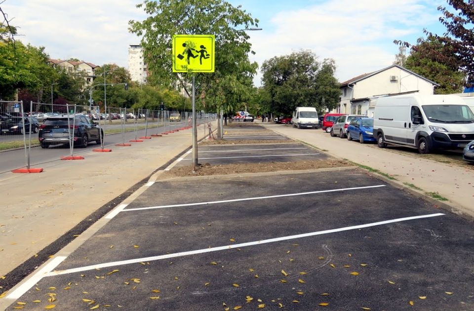 Završena obnova parkinga u delu Rumenačke ulice