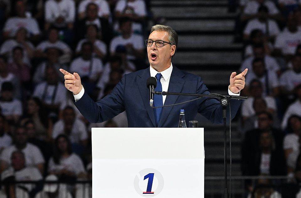 Ko je sve pomilovan pred Vučićev odlazak i da li je ispoštovana procedura?