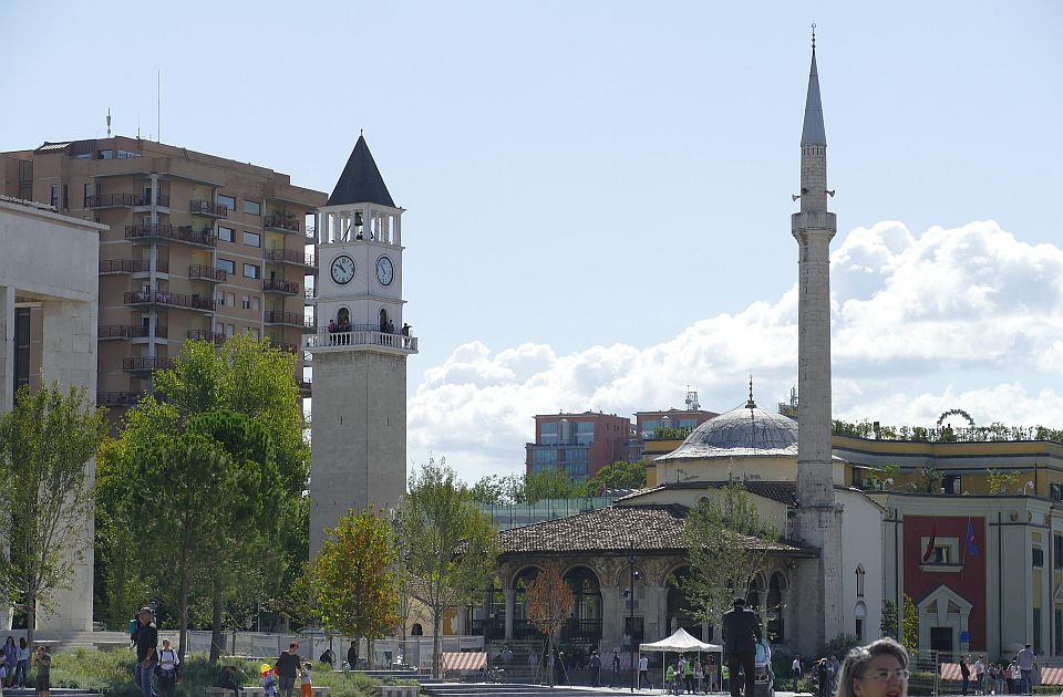 Tirana proglasila počasnim građanima čelnike OVK osuđene u Specijalnim većima