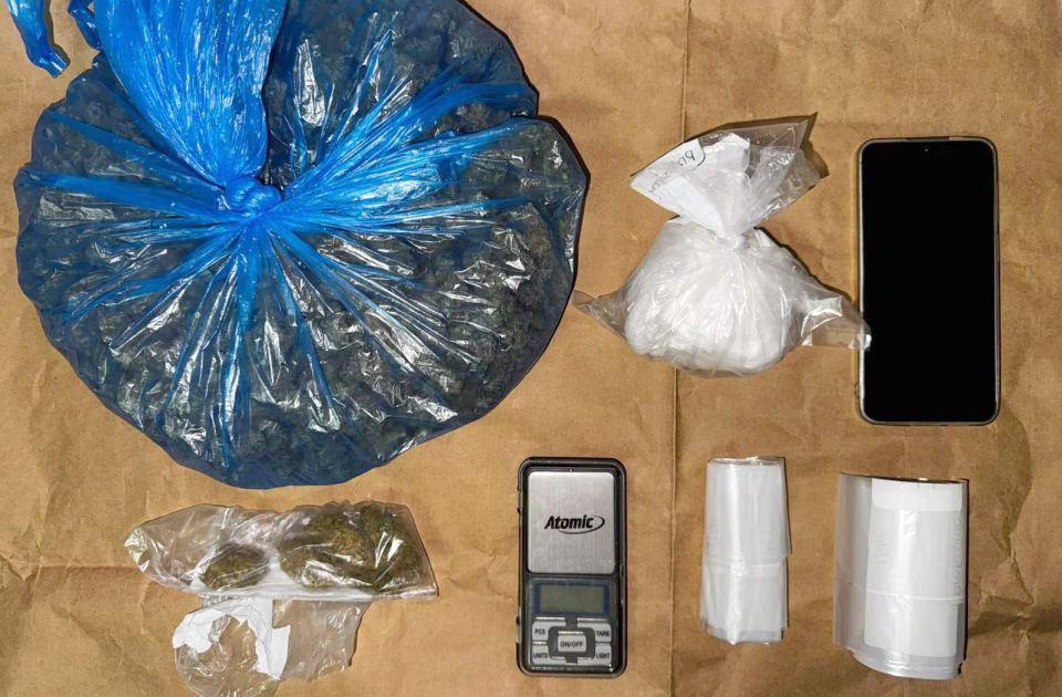 Novosadska policija zaplenila pola kilograma marihuane i oko 130 grama kokaina
