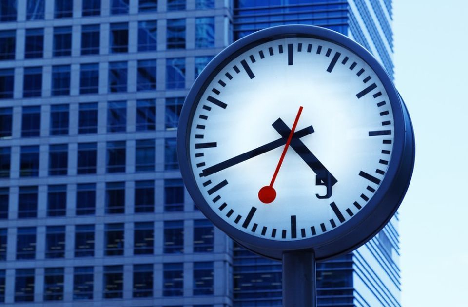EU objavila raspored zimskog i letnjeg pomeranja kazaljki do 2031. godine