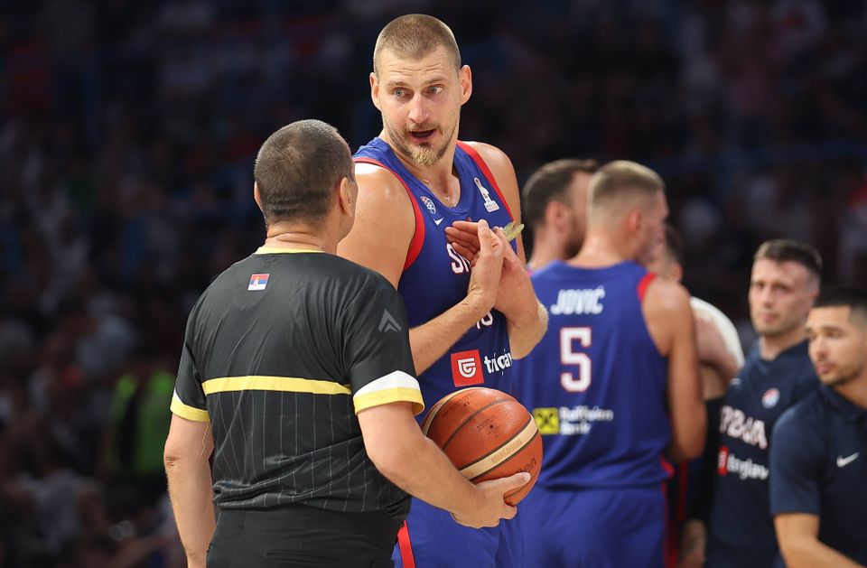 Košarkaši Srbije pobedili Francusku u prijateljskom meču, Jokić nadigrao Vembanjamu