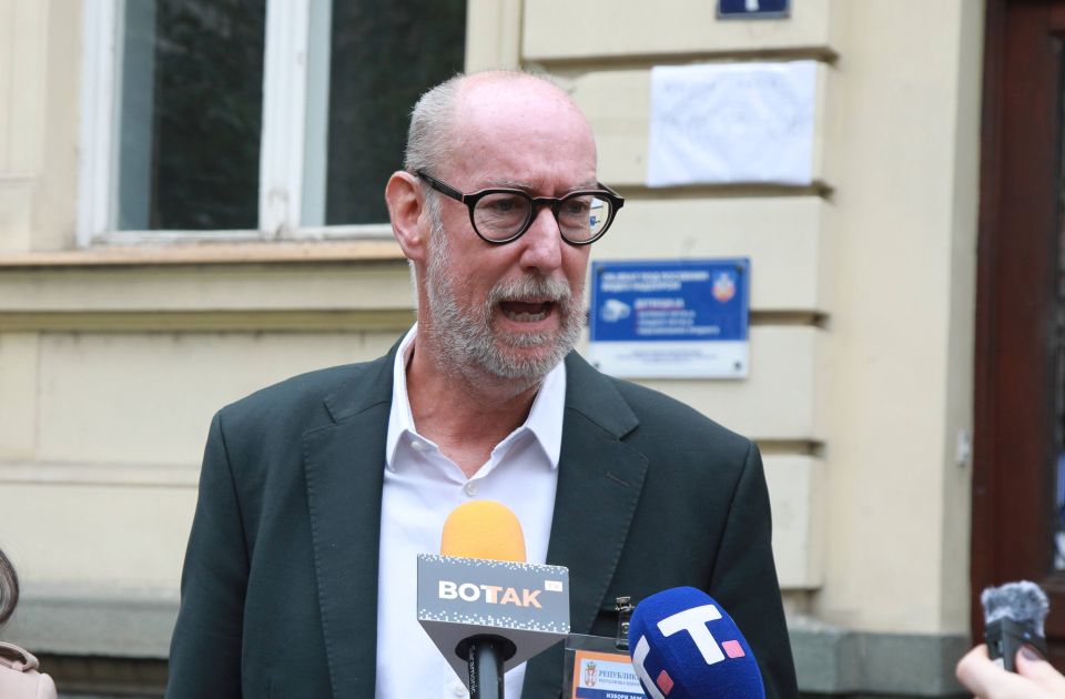 Posmatrači OEBS-a: Fer takmičenje bilo ugroženo, vladajuća stranka imala prednost zbog pritisaka