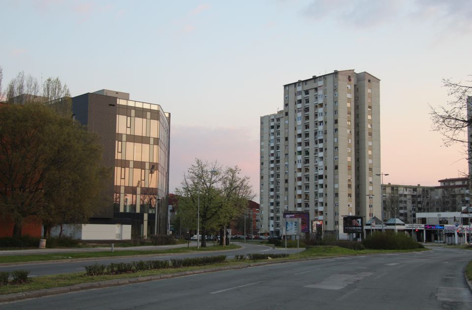 Ponovo oskrnavljeni murali na Limanu koji su prekrili poruke mržnje