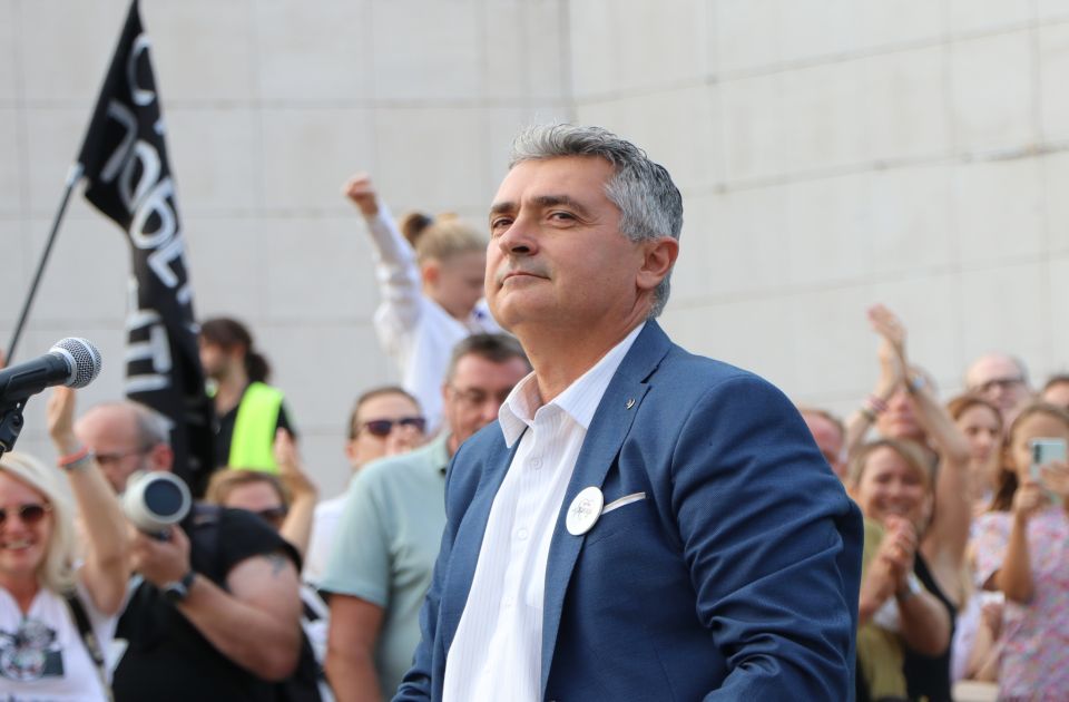 Srdanović: Nećemo zloupotrebljavati otvorena pitanja s Hrvatskom