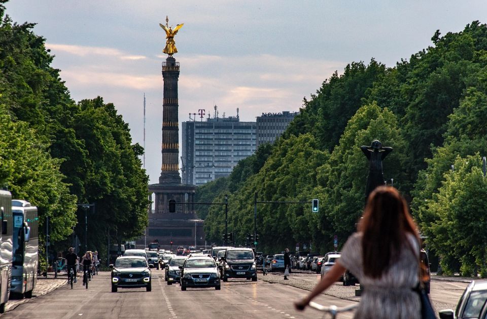 Stanovnici Berlina uz pomoć aplikacije pomažu da drveće grada preživi vrela leta