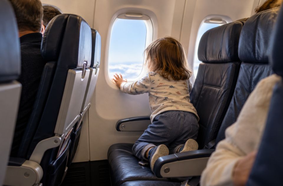 Avio-kompanija uvodi letove bez dece za putnike koji žele miran odmor