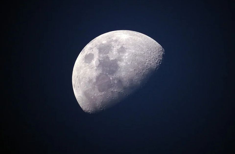 Mesec je možda nastao za samo pet sati