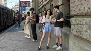 Skup život i nesiguran posao: Šta su problemi mladih u Srbiji