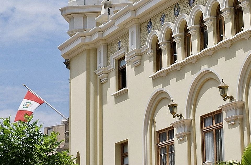 Hitler Musolini pobedio na lokalnim izborima u Peruu: Osvojio 34 odsto glasova